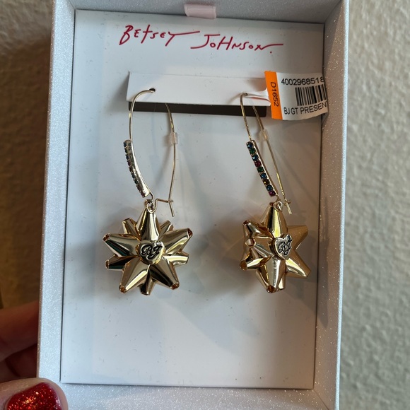 Betsey Johnson Gold Starburst Earrings Christmas - Picture 2 of 2